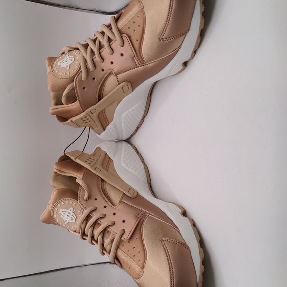 NWOB Nike Air Huarache Run SE Rose Gold Women's 859429-900 Sz 11.5 - Picture 6 of 9